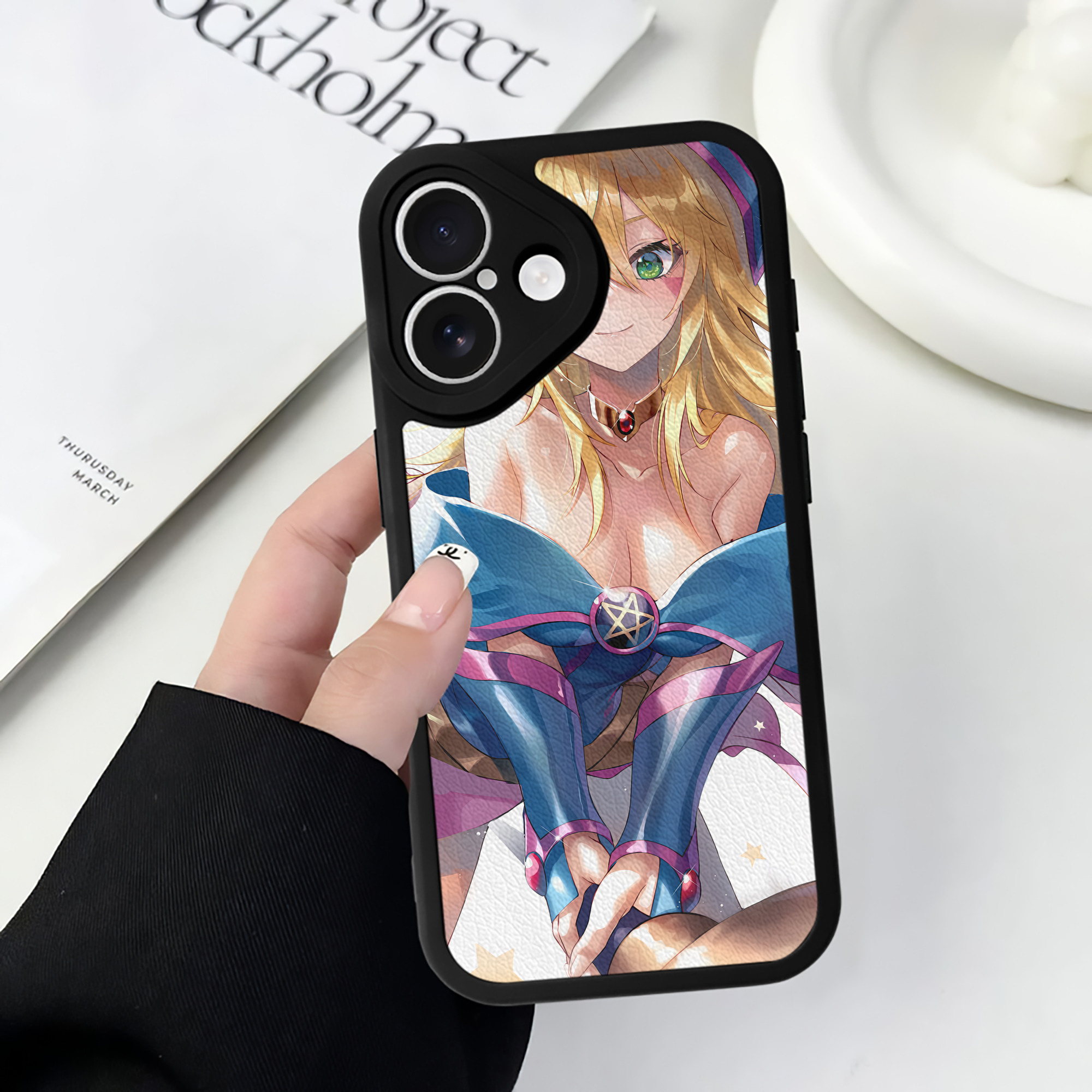 （画像用） 遊☆戯☆王 Yu-Gi-Oh! 【iPhone 16シリーズ対応】シリコンスマホケース（レザー調） 材質：シリコン